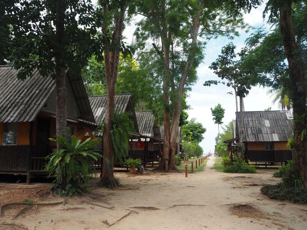 Bluesky Beach Bungalows Ko Lanta Zewnętrze zdjęcie