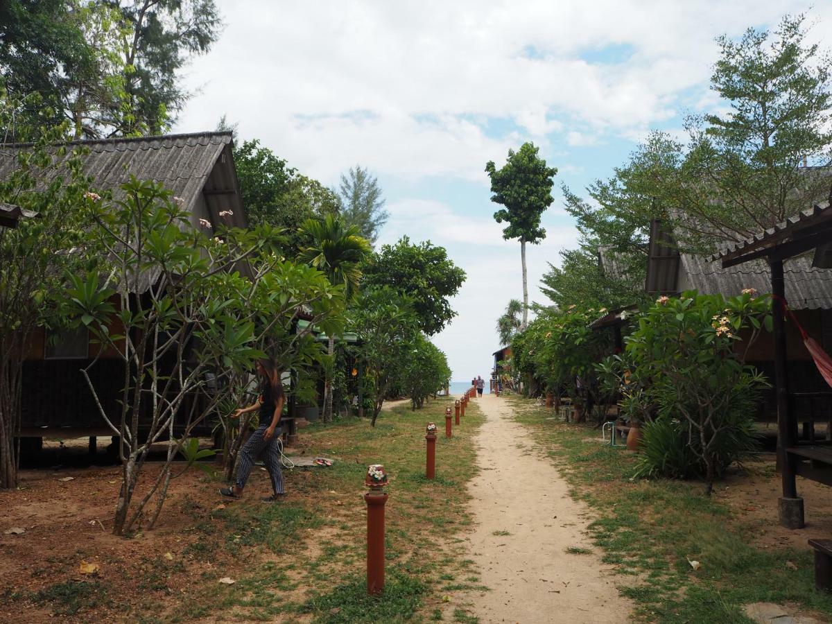 Bluesky Beach Bungalows Ko Lanta Zewnętrze zdjęcie
