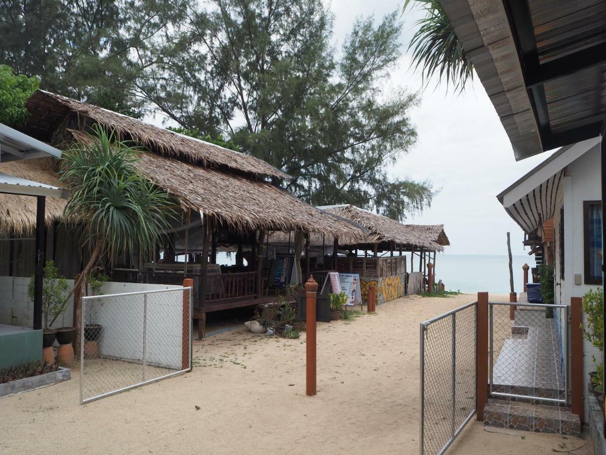 Bluesky Beach Bungalows Ko Lanta Zewnętrze zdjęcie